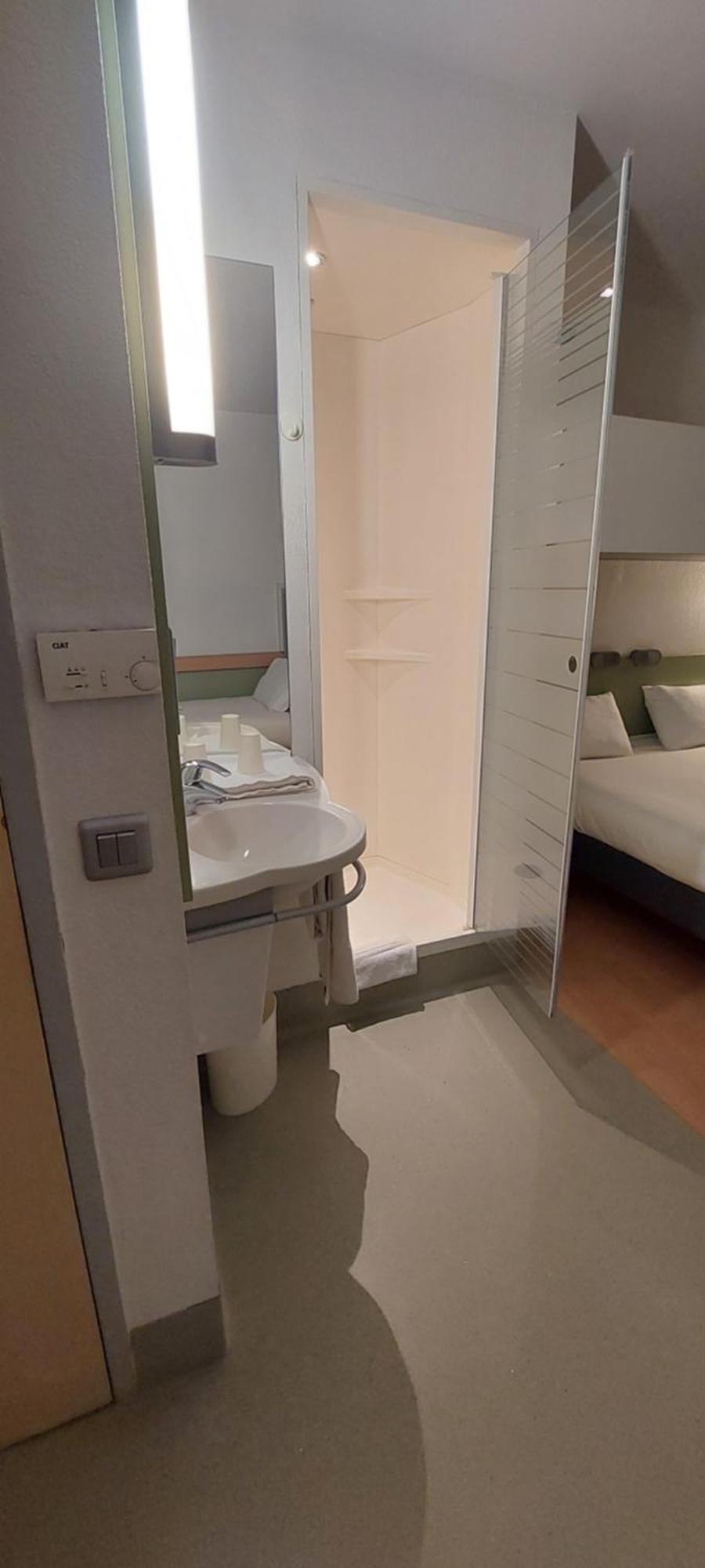 Ibis Budget 이스와 외부 사진