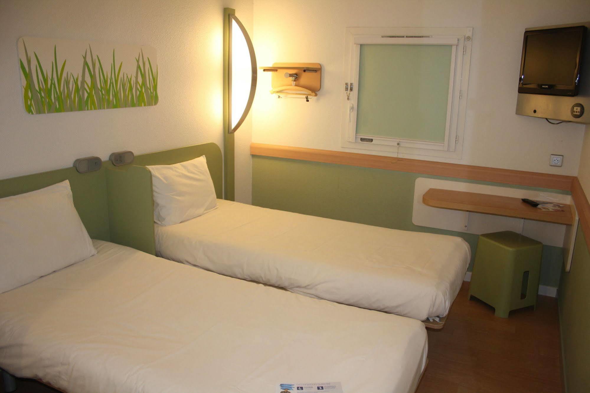 Ibis Budget 이스와 외부 사진