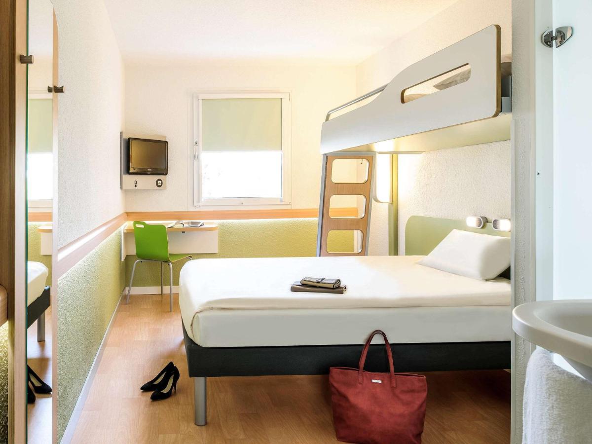 Ibis Budget 이스와 외부 사진